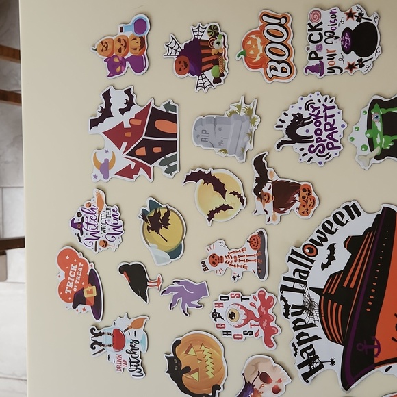 27 Cruise Ship Halloween Magnets - Picture 3 of 4